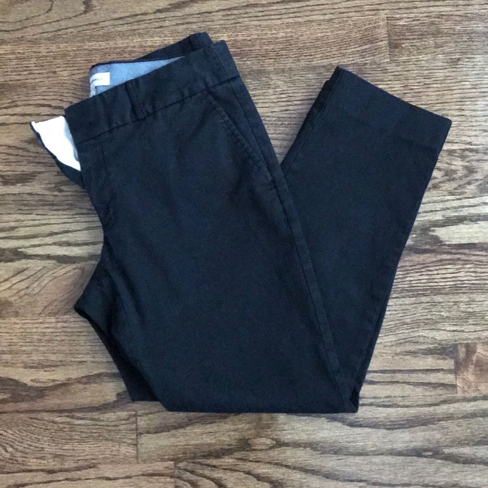 Black cropped pants